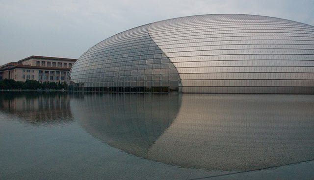 Amazing Buildings - National centre for the performing arts (Beijing, China)