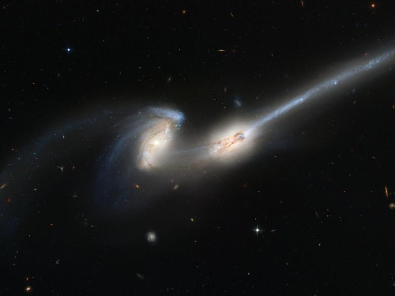 Hubble's newest camera takes a deep look at two merging galaxies - space