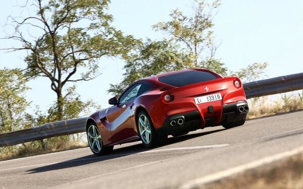 #ferrari #f12 #berlinetta #red #super #sport