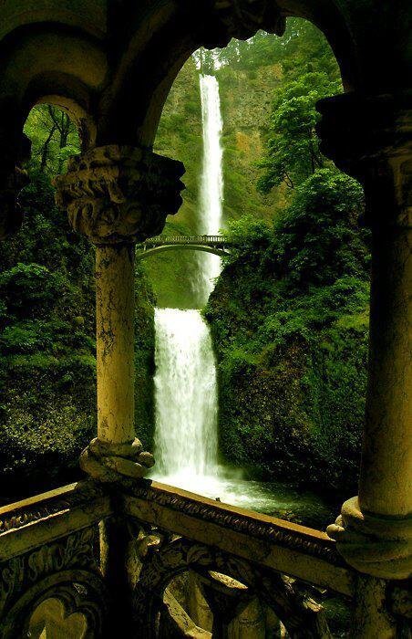 Multnomah Falls Oregon