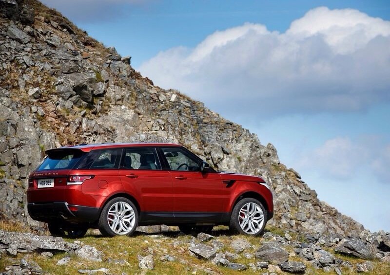 Land Rover Range Rover Sport - rear shot