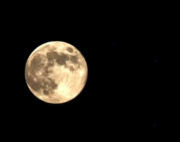 blue moon in #Amman 