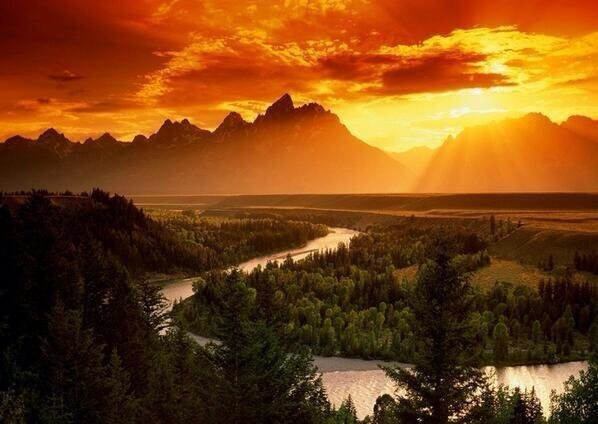 Sunset over Snake River, Wyoming, USA