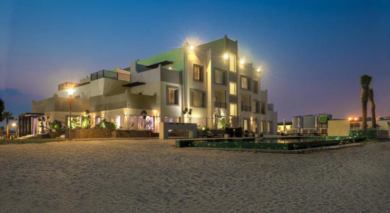 Pearl Beach Hotel