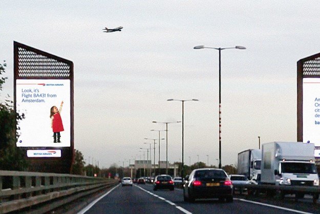 Most creative marketing campaigns 2013: British Airways Billboards Interact With Their Planes Overhe