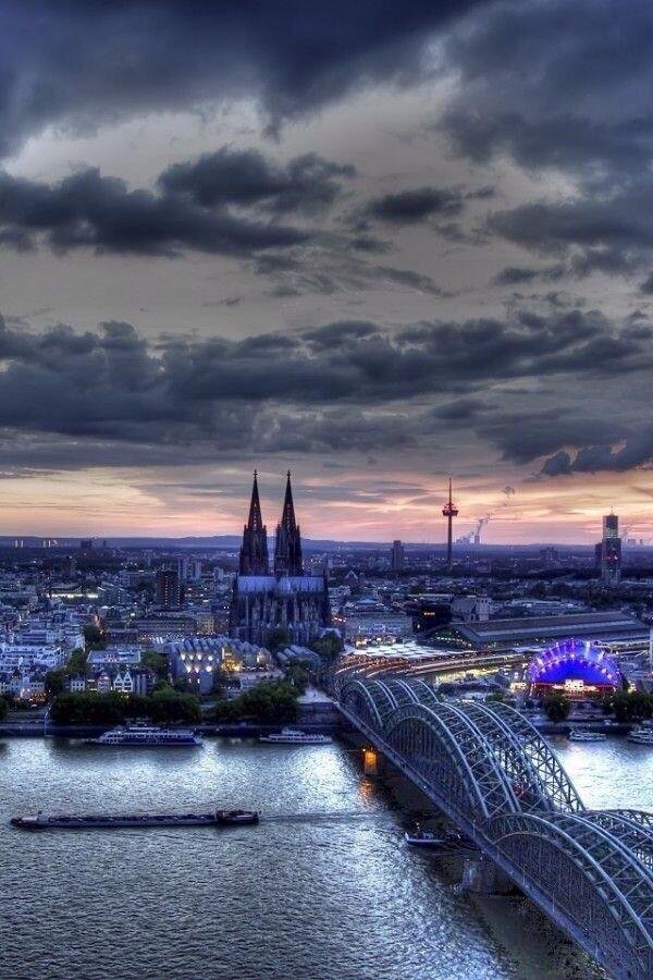 Hohenzollern Bridge, Cologne, Germany.