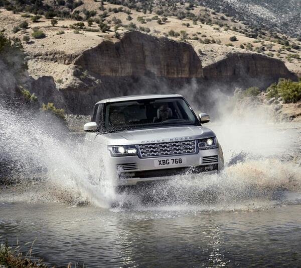 #range #rover #white #water #2013