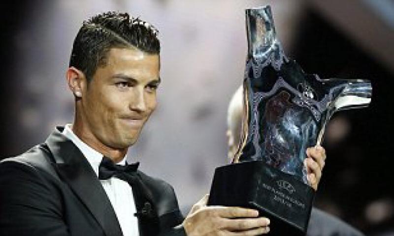 كريستيانو رونالدو يفوز بجائزة أفضل لاعب في اوروبا