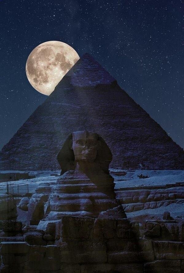القمر العملاق في مصر 