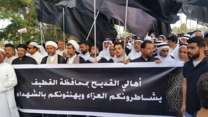 صورة: أهالي القديح يشاطرون أهالي الأحساء العزاء #تشييع_شهداء_الاحساء 