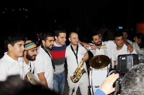 صوره ل #ايلي_ايليا مع فانز خارج الاكاديمية #ستار_اكاديمي #خلي_نجمك_يلمع #ElieElia #StaracArabia