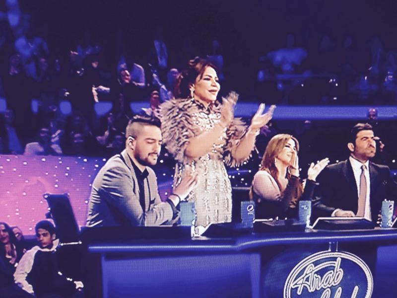 اقعدي يا #احلام والله يكسر جاهه اللي جابك على #arabidol
