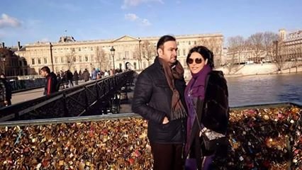 الفنانه #احلام وزوجها يتجولان في شوارع #باريس #مشاهير