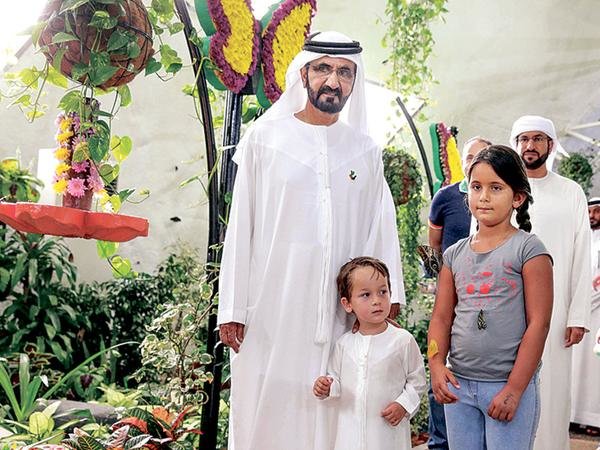 #محمد_بن_راشد يصطحب الجليلة وزايد إلى حديقتي الفراشات والزهور صوره رقم4 #الامارات