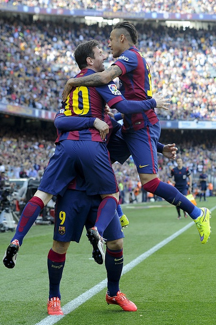 #صورة احتفال ثلاثي الـMSN بالهدف الأول . #برشلونة_فالنسيا