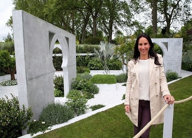 مصممة الحدائق الإماراتية كاميليا بنت زعل تفوز بالميدالية الفضية المذهبة، عن تصميم حديقة -جمال الإسلام- صورة ٤