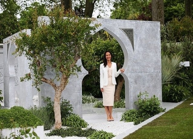 مصممة الحدائق الإماراتية كاميليا بنت زعل تفوز بالميدالية الفضية المذهبة، عن تصميم حديقة -جمال الإسلام- صورة ١