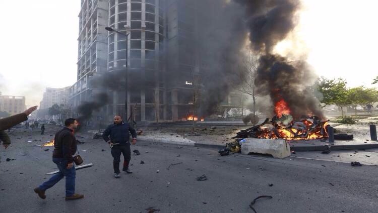 أصابة شرطيين ومجند بتفجير قنبلة مقابل محكمة #القاهرة في #مصر