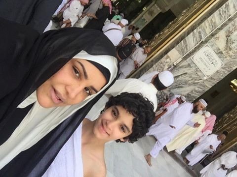 #سيلفي احلام الشامسي في الحرم #مشاهير - صورة ٤