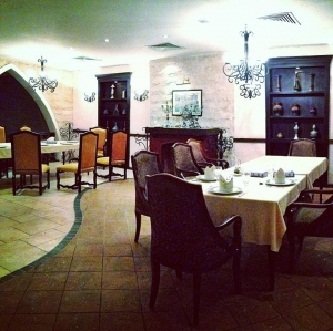 مطعم الريف اللبناني شارع التحلية، #الرياض 
