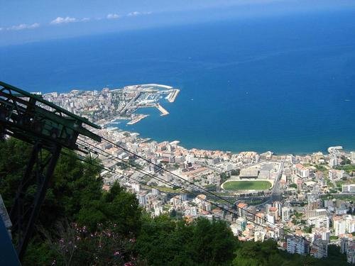 التلفريك في وسط جونية #لبنان -4