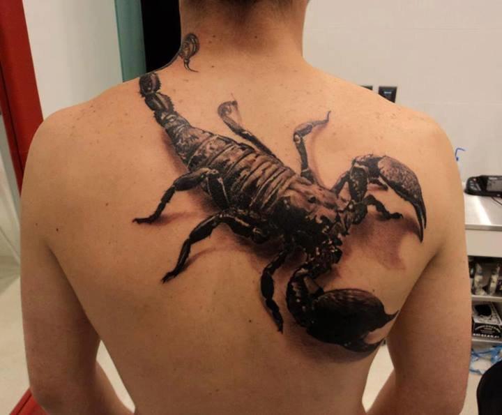 صورة لوشم #Tattoo عقرب ثلاثي الأبعاد 