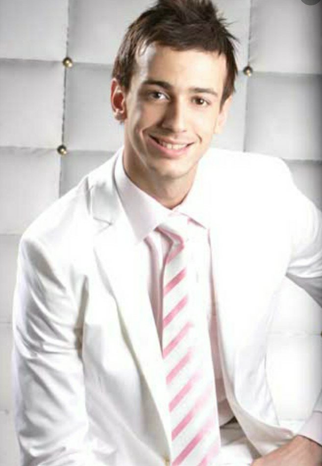 صور #سعد_المجرد في عمر ٢٠ سنه الصورة ٣