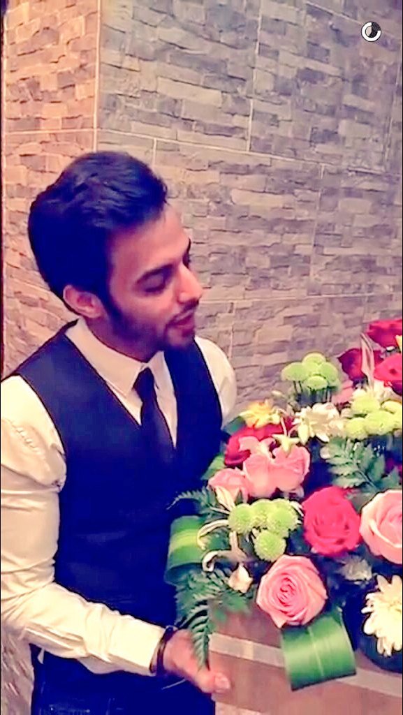 فانز الملك علي الفيصل يحتفلون بمناسبة 100k متابع #AliAlFaisal #StaracArabia #ستار_اكاديمي -3