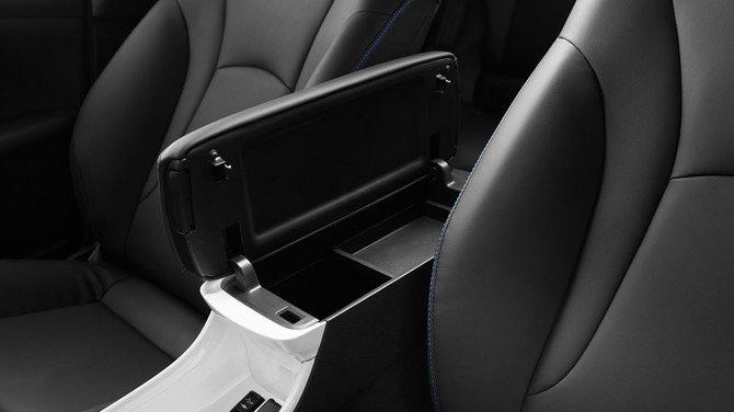 سيارة #تويوتا #بريوس #Toyota #Prius موديل ٢٠١٦ - #سيارات صورة ١٦