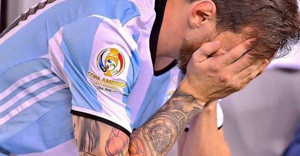  ميسي يعلن اعتزاله اللعب الدولي عقب خسارة #الأرجنتين في نهائي #كوبا_أمريكا #اعتزال_ميسي_دوليا