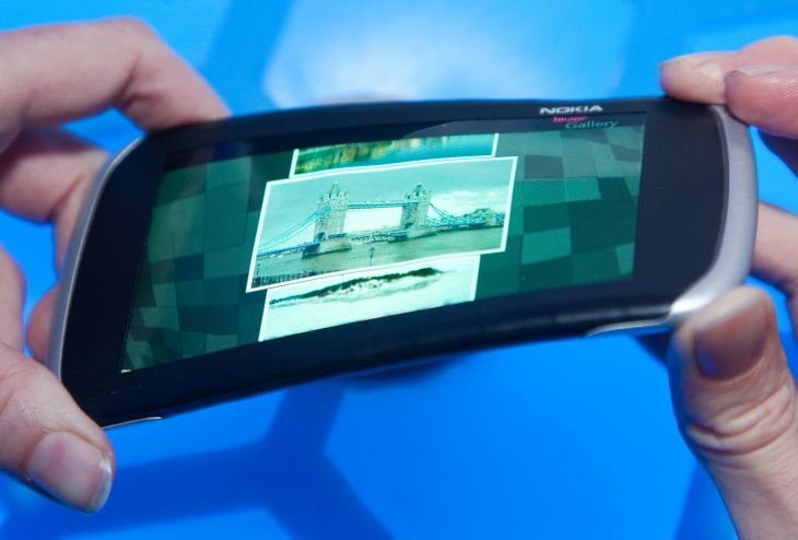 تلفون Nokia Kinetic الجديد القابل للثني - صورة 2