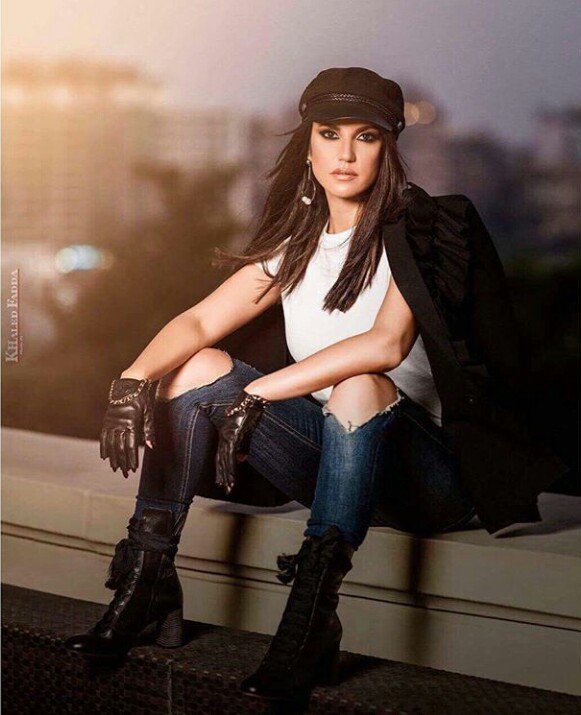 جلسة تصوير للفنانة #درة #مشاهير - صورة ٢