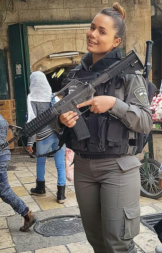 مجندات جيش الإحتلال الإسرائيلي #بنات #فلسطين #إسرائيل - صورة 1