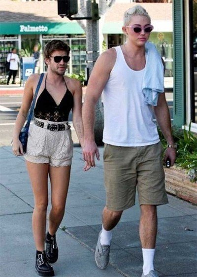31 صورة مضحكة لاستبدال وجوه #Face_Swap أزواج وأصدقاء #مشاهير #مضحك #نهفات #فوتوشوب - صورة 12