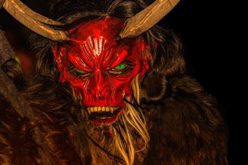 صور لـ #وحش #مخيف #إبليس #Krampus #قناع #الجمارك #النمسا
