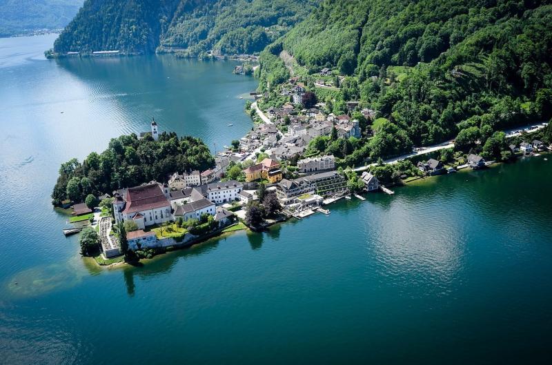 صور لـ #ترونسي #منتجع_Salzkammergut #النمسا_العليا #النمسا