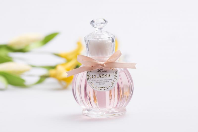 صور لـ #زجاجة #عطر #زجاجات_زجاجية