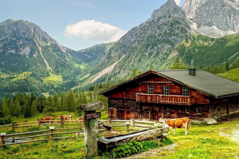 صور لـ #النمسا #Alm #جبل_Dachstein #طبيعة #الجبال #سحاب