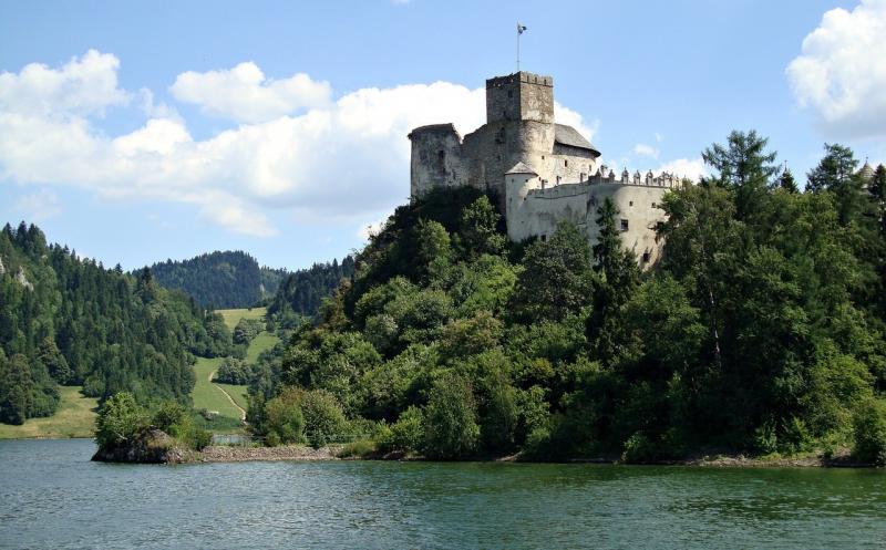 صور لـ #مالوبولسكا #قلعة #ماء #بولندا #pieniny