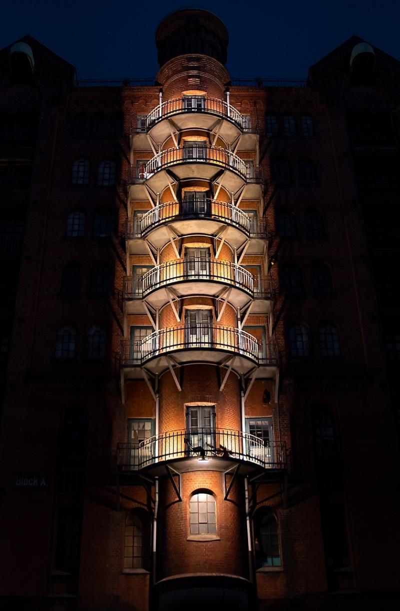 صور تحتوي #هندسة_معمارية #بناء #مدينة_التخزين #هامبورغ #منازل