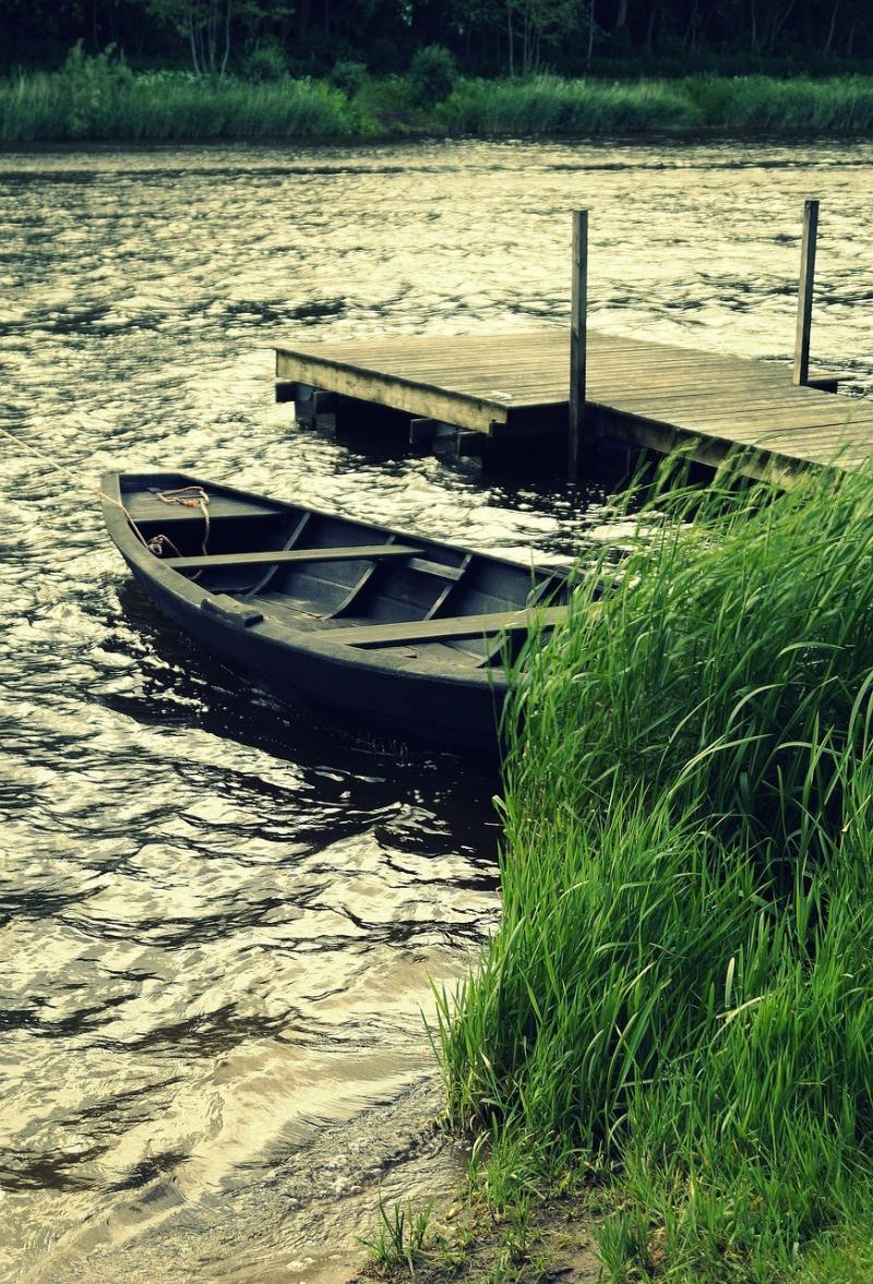 صور لـ #خان #البحيرة #زورق_التجديف #قارب #رصيف_بحري #شبكة #ماء