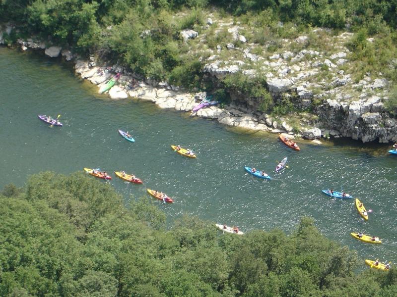 صور لـ #نهر #قارب #canoeist #التجديف_بالقوارب #مجداف #ماء