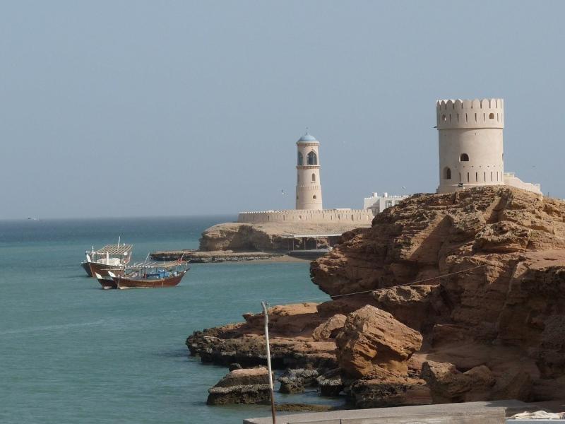 صور لـ #برج #سماء #التكوينات_الصخريه #منارة #قلعة