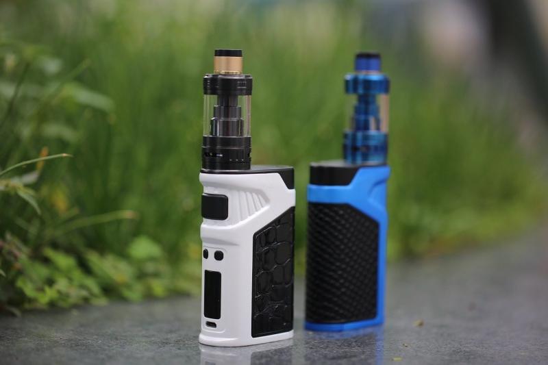 صور لـ #صرخة #السيجارة_الإلكترونية #مضيف #Vaping