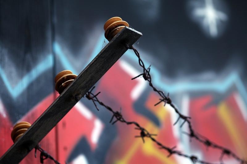صور لـ #الحدود #لاجئ #GDR #سياج #الأسلاك_الشائكة