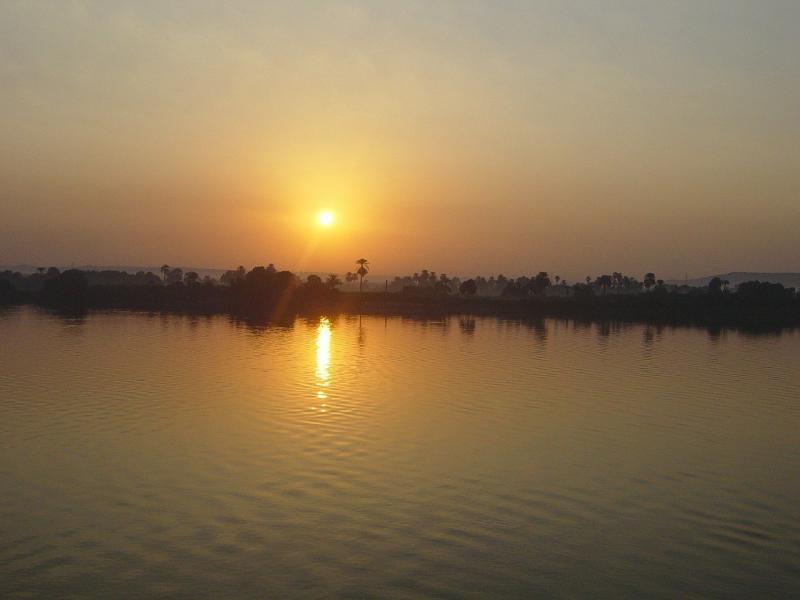 صور لـ #نيل #مصر #نهر #ماء #غروب_الشمس