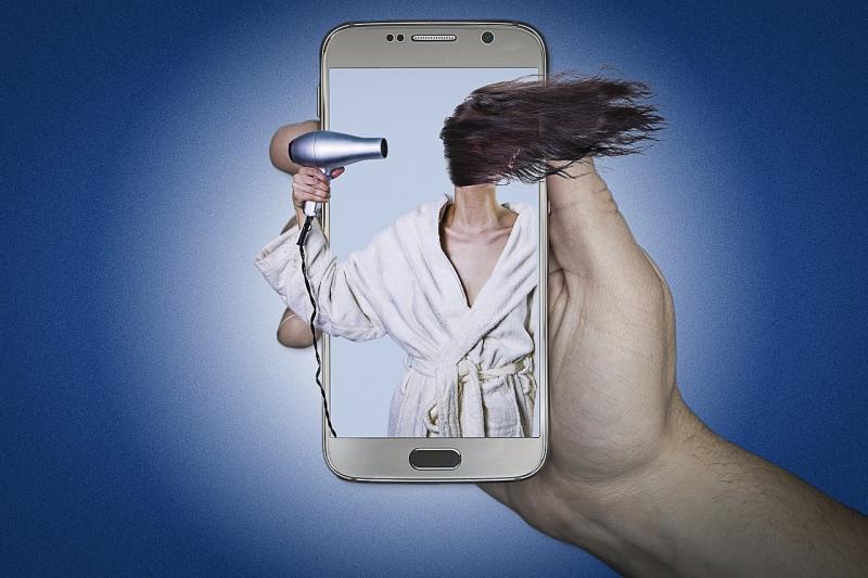 صور لـ #النساء #هاتف #مجفف_الشعر #بمعالجة