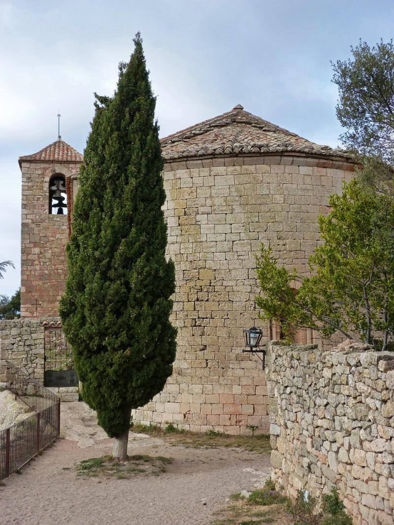 صور لـ #Siurana #شجرة_السرو #بريورات