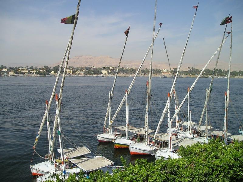 صور لـ #الأقصر #مصر #نيل #قوارب