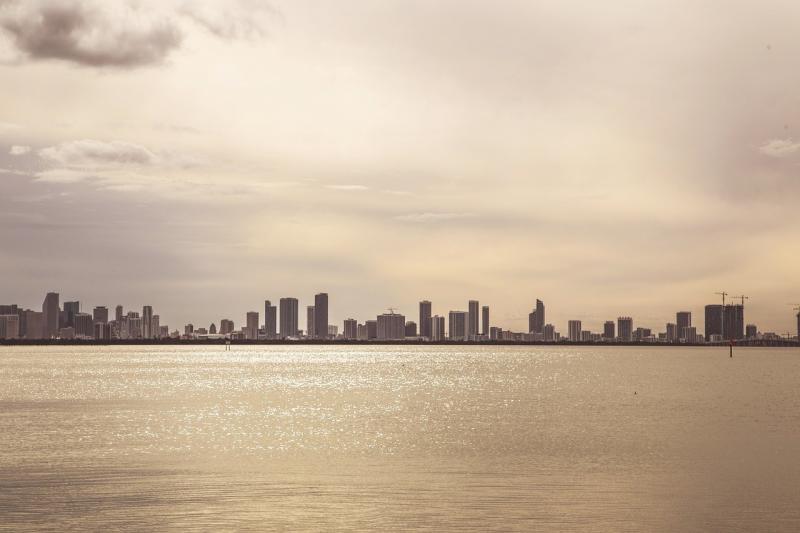 صور تحتوي #البنايات #مدينة #سيتي_سكيب #الارتفاعات_العالية #هندسة_معمارية